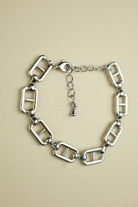 Dita Bracelet in silver