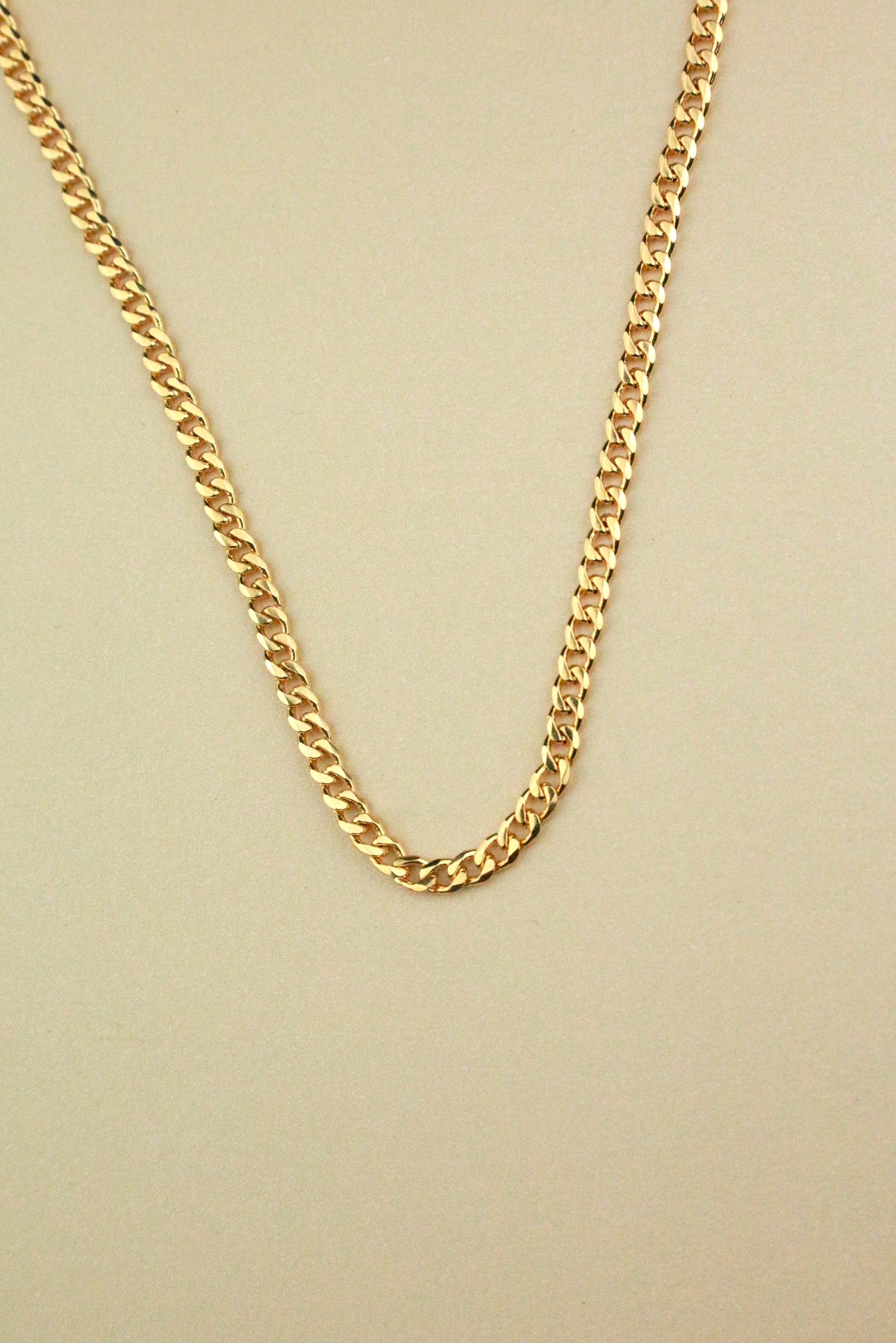 Sabine Cuban necklace in gold